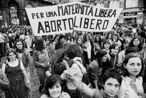 Legge 194/1978, l’aborto: storia di una legge mai veramente applicata